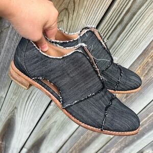 ALL BLACK Anthropologie Denim Oxford 40.5 Black‎ Raw Edge Deconstructed Flat
